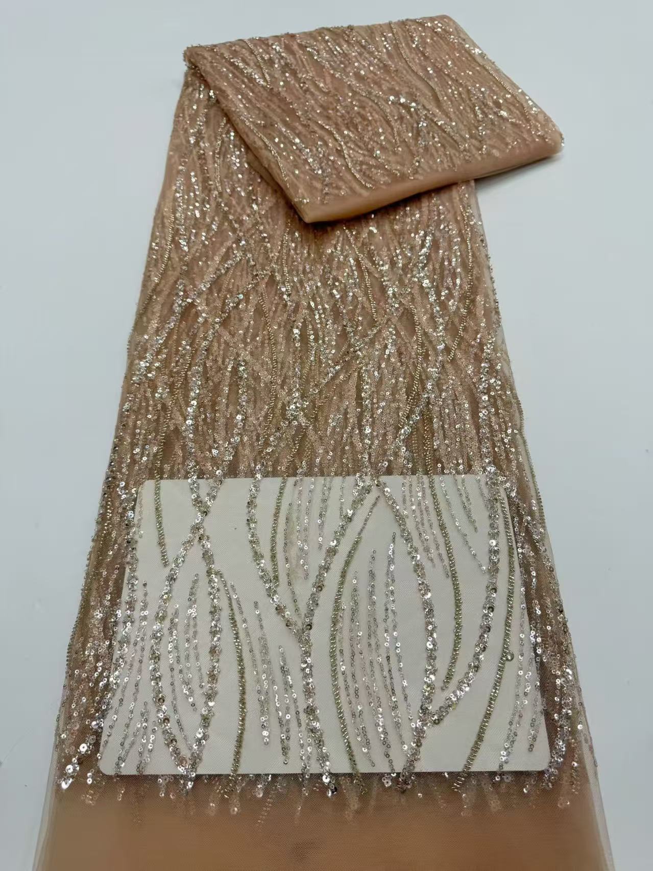 Luxurious African Beaded Net M - Embroidery Net Fabric recensie en prijs