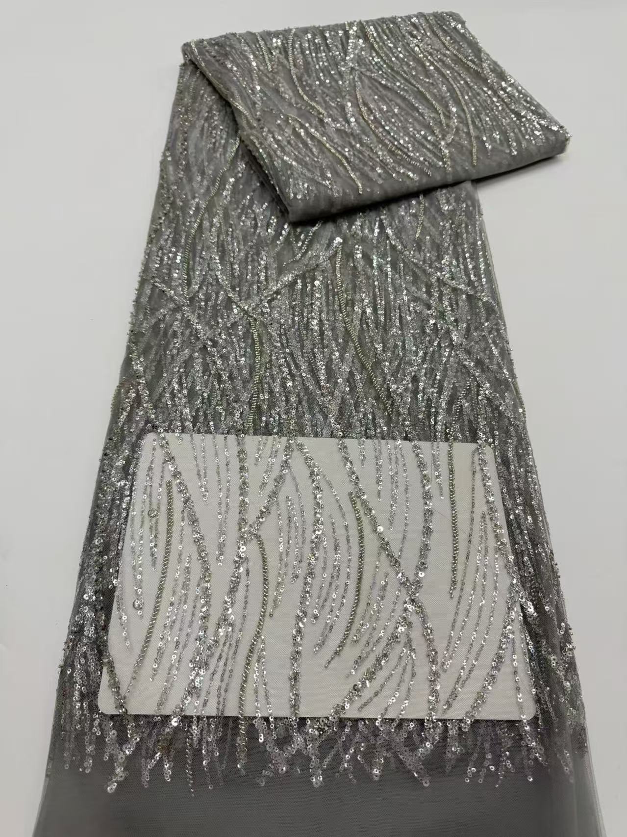 Luxurious African Beaded Net M - Embroidery Net Fabric recensie en prijs