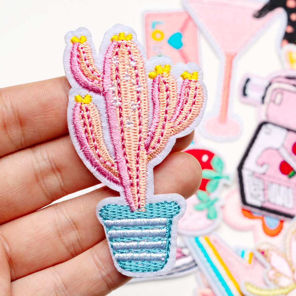 Sweet Pink Valentine Embroider - Embroidery On Socks recensie en prijs