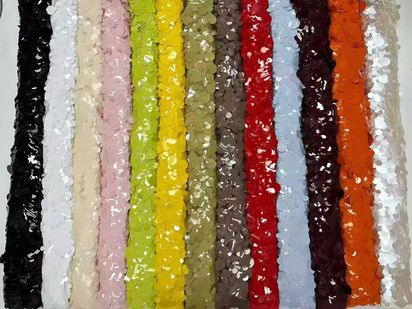 Madison-African Rose 3D Sequin - Embroidery Net Fabric recensie en prijs