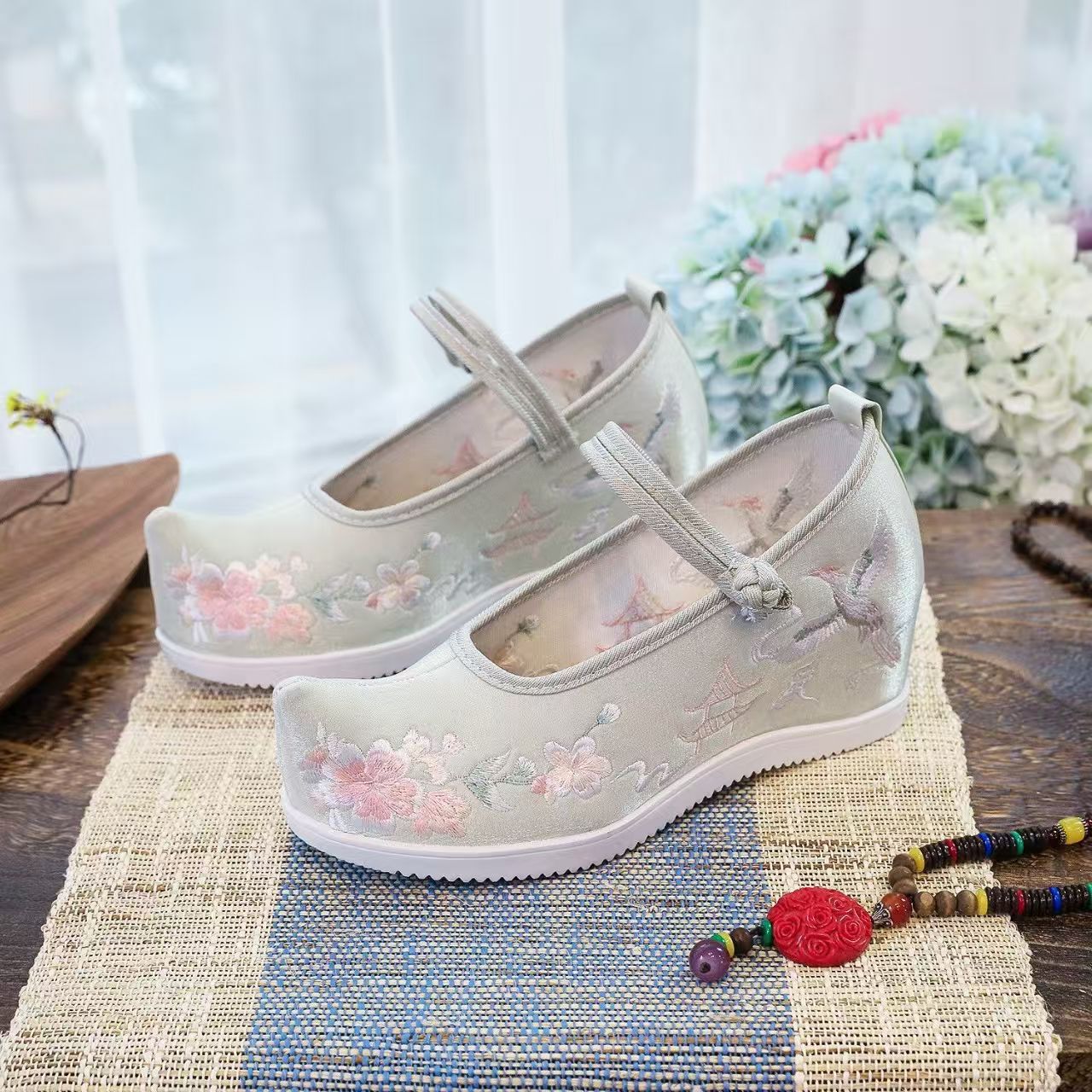Women Increased Internal Embro - Embroidery Canvas recensie en prijs