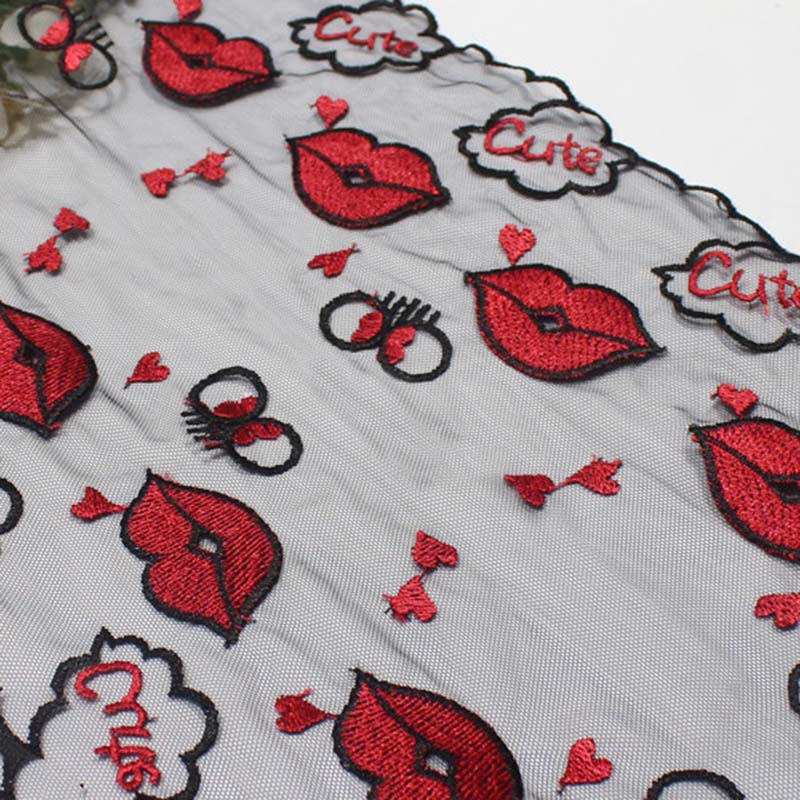 32Yards Embroidery Lips Lace T - Embroidery Lips recensie en prijs