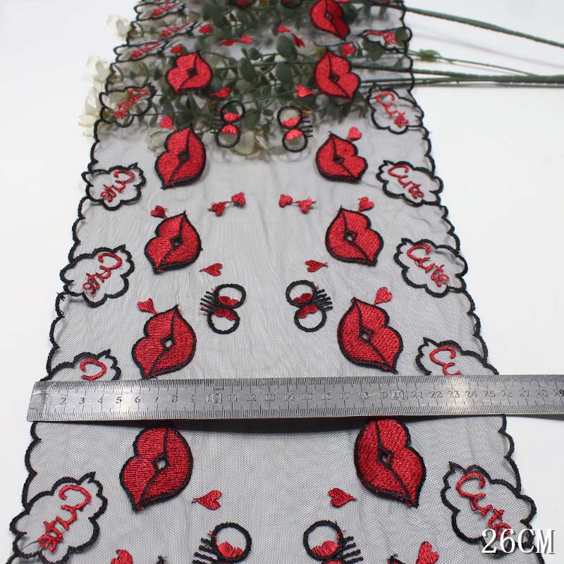 32Yards Embroidery Lips Lace T - Embroidery Lips recensie en prijs