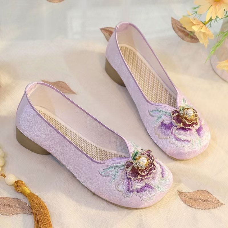Woman Low Heel Embroidered Clo - Embroidery Canvas recensie en prijs