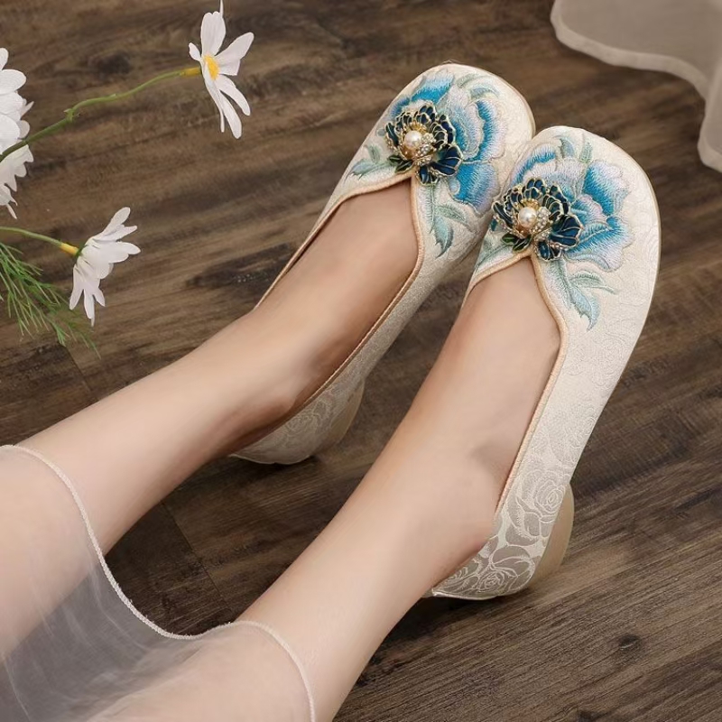 Woman Low Heel Embroidered Clo - Embroidery Canvas recensie en prijs